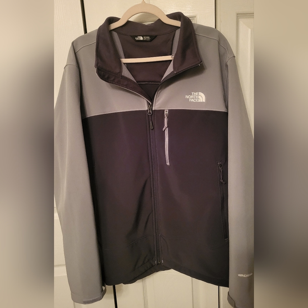 The North Face Men's Two-Tone Gray Apex Softshell Jacket New Condition XL